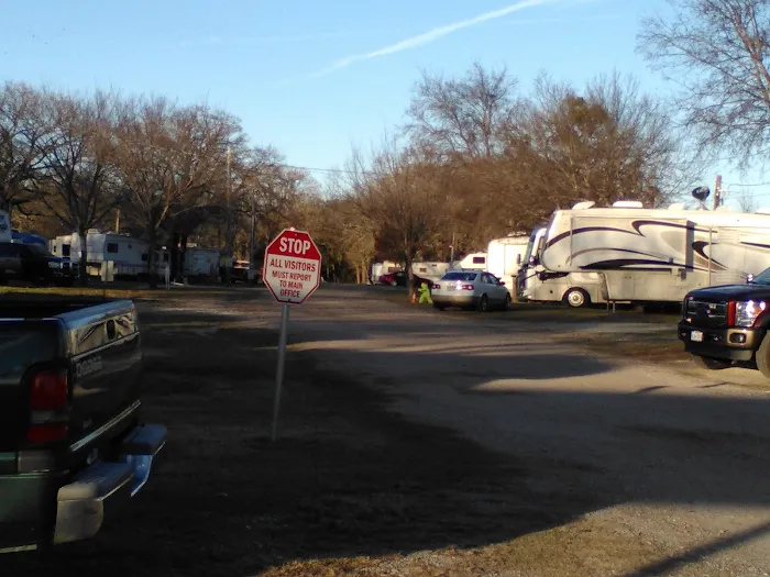 East Texas RV Park Picture 3