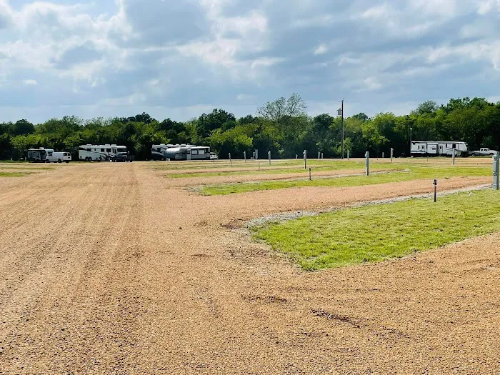 Nature Trails Staycation (RV Park) Picture 4