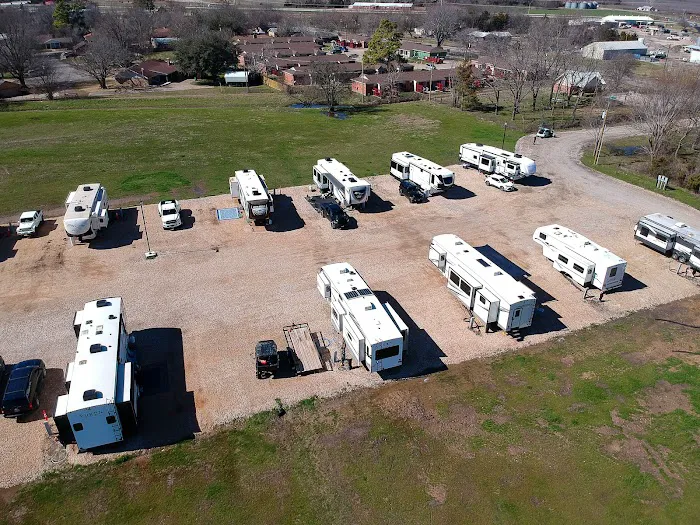 Cooper Lake RV Park Picture 2