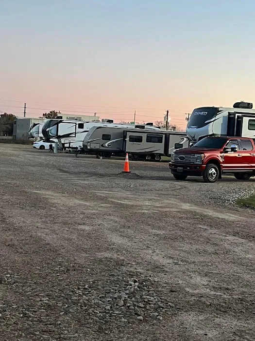 Cooper Lake RV Park Picture 5