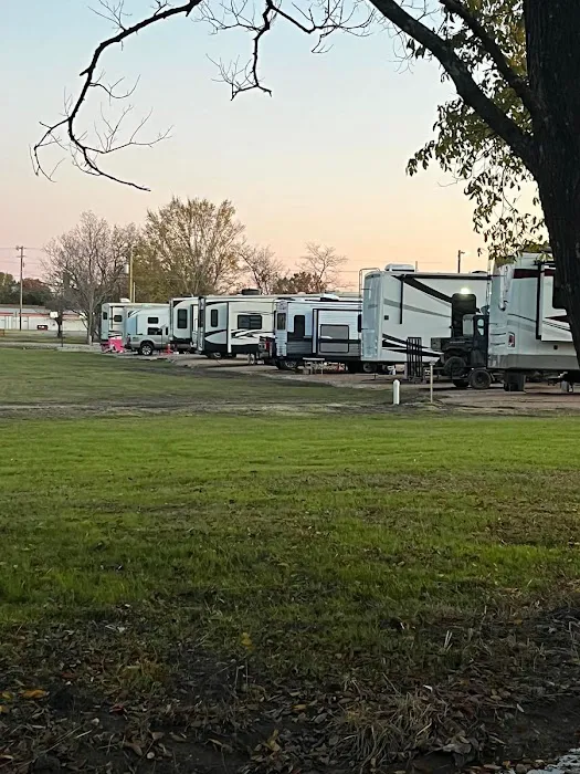 Cooper Lake RV Park Picture 4