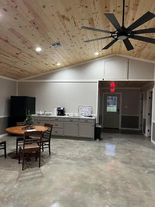 Cooper Lake RV Park Picture 9