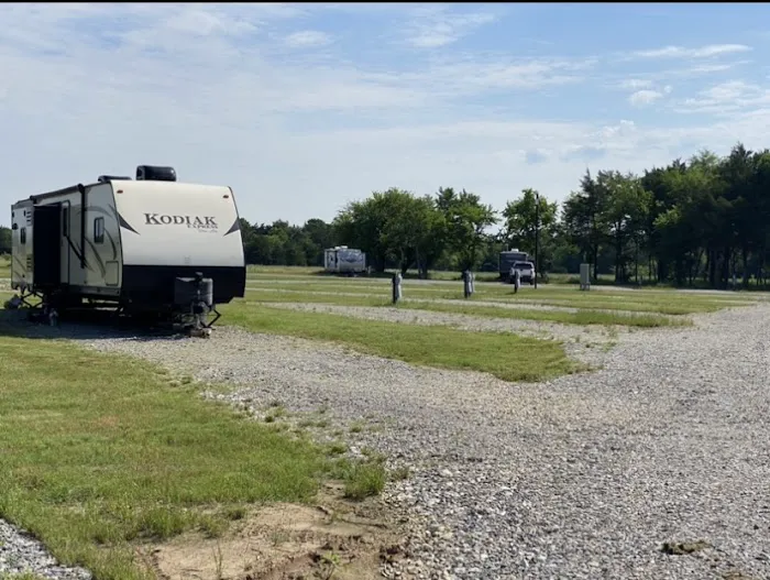 Country Campin’ RV Park Picture 4