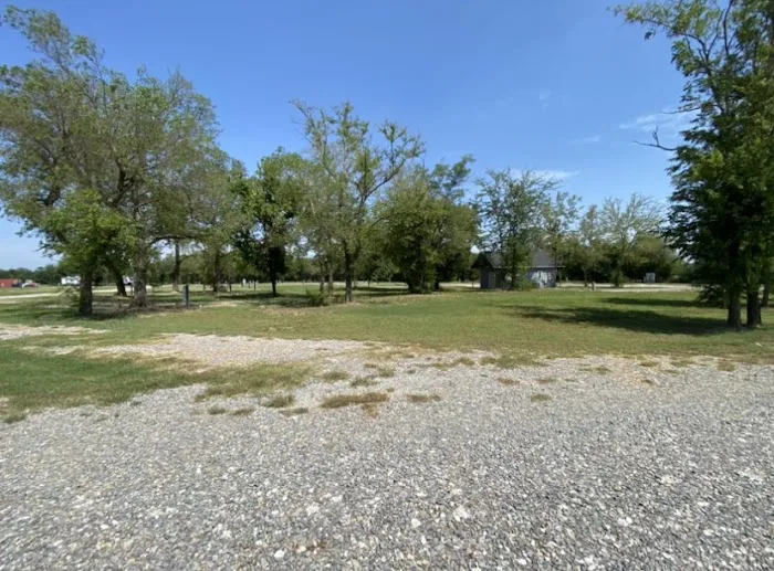 Country Campin’ RV Park Picture 10