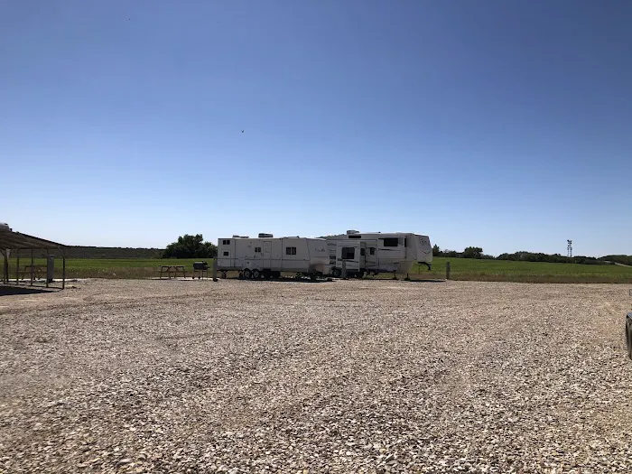 Farm View RV Park Picture 5