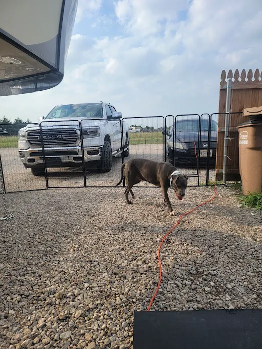 Le Chateau RV Park Picture 6