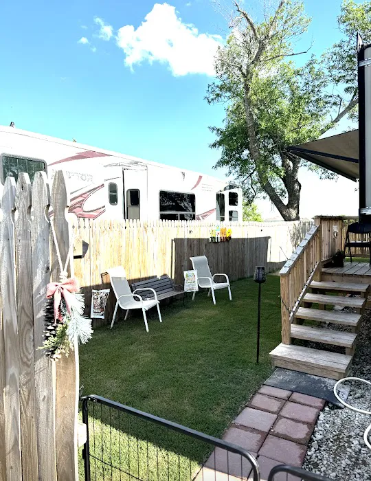 Le Chateau RV Park Picture 3