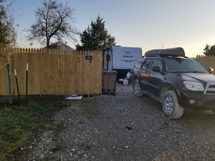 Le Chateau RV Park Picture 7