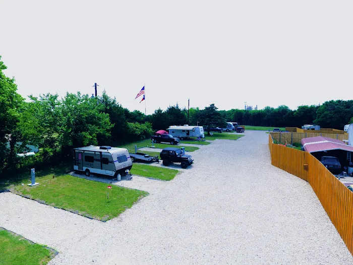 Lavonland RV Resort Picture 3