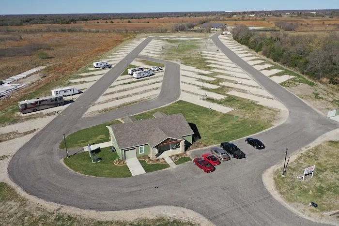 1770 West I-30 RV Park Picture 1