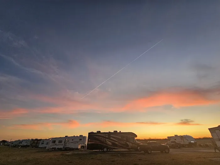 1770 West I-30 RV Park Picture 7