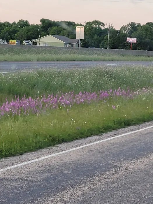 1770 West I-30 RV Park Picture 6