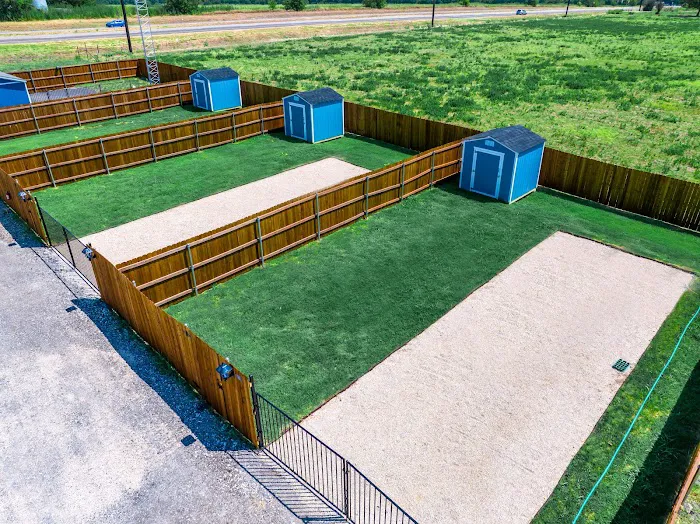 Freedom 380 RV Park Picture 6