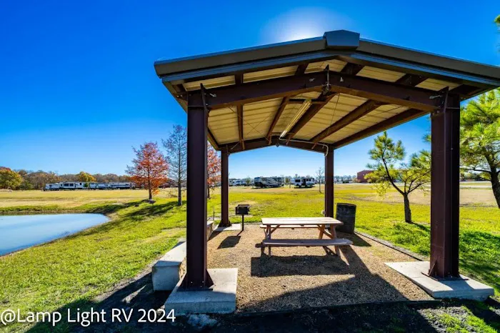 Holiday Road RV Park Picture 4