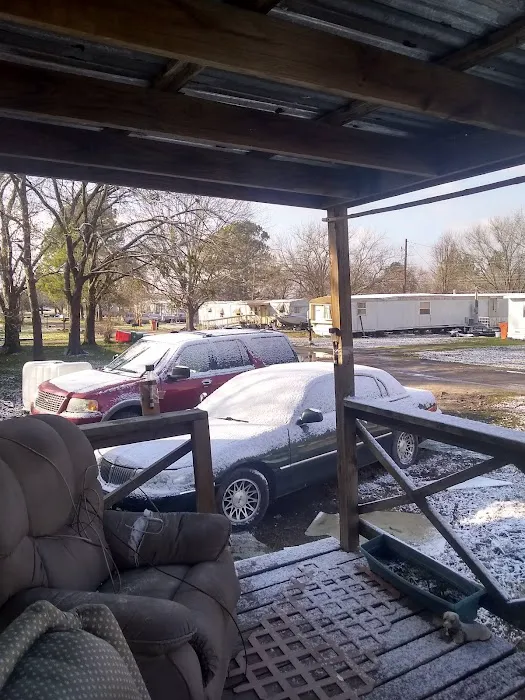 Town & Country Estate Picture 3