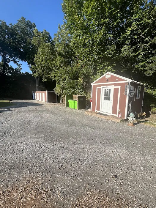 Little Pecan Grove RV Park Picture 4