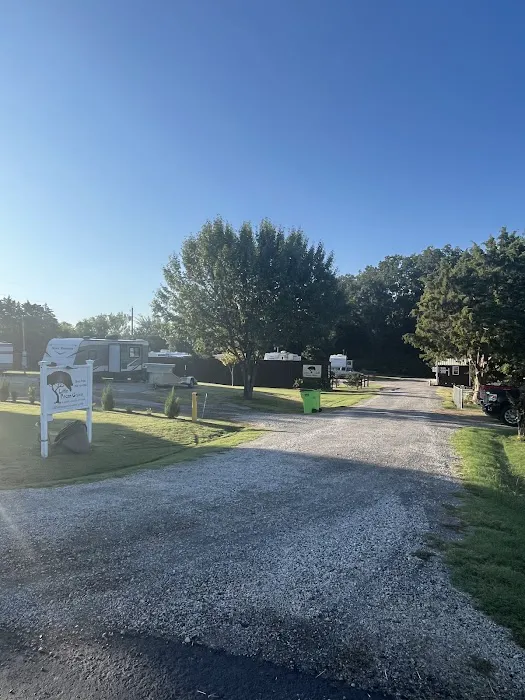 Little Pecan Grove RV Park Picture 7