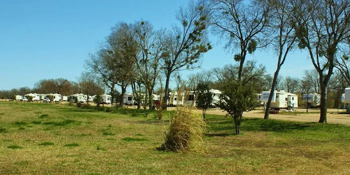 Flat Creek Farms RV Resort Picture 5