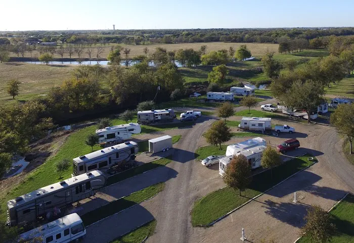 Flat Creek Farms RV Resort Picture 3