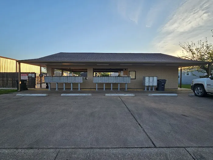 Alta Vista Community Picture 2