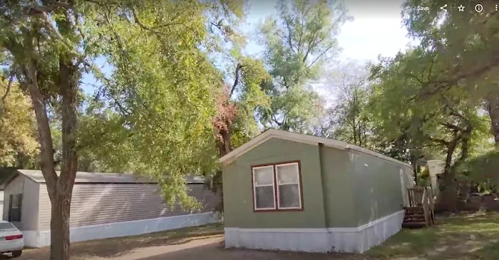 Oaklawn Mobile Home Park Picture 2