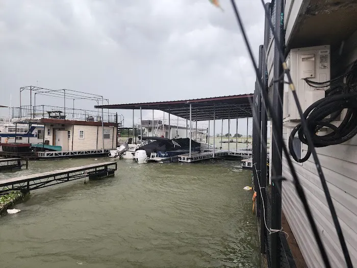 Home Grounds RV Park Picture 1