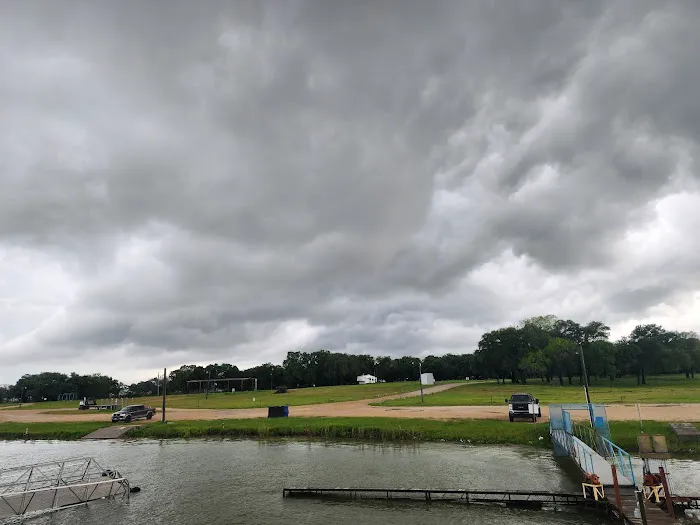 Home Grounds RV Park Picture 4