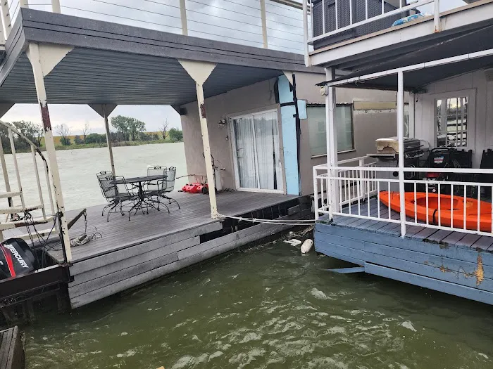 Home Grounds RV Park Picture 8