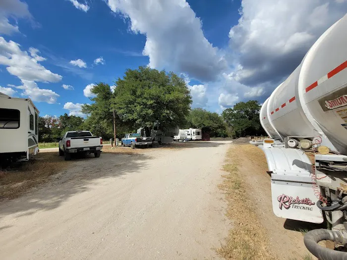 Franklin Oasis RV Park Picture 2