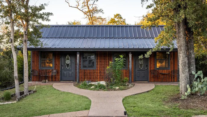 Nicole Creek Cabins and RV Park Picture 3