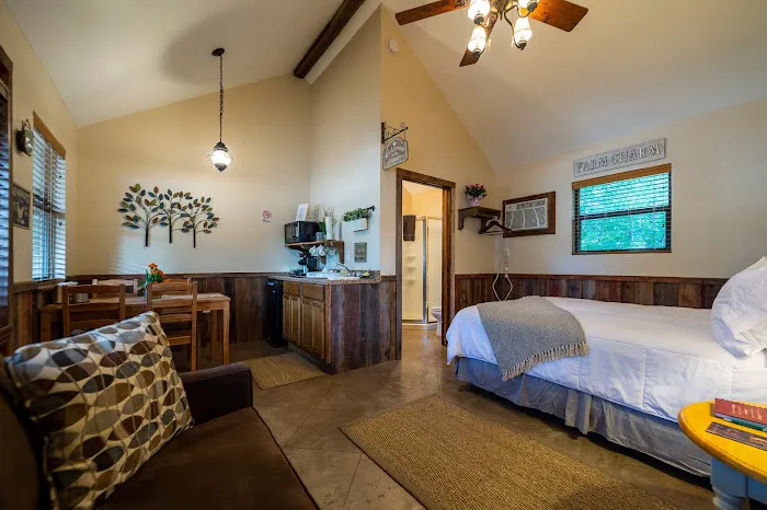 Nicole Creek Cabins and RV Park Picture 2