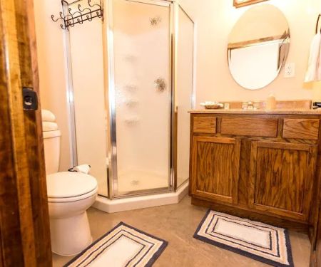 Nicole Creek Cabins and RV Park