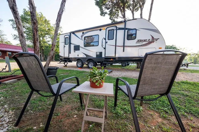 Nicole Creek Cabins and RV Park Picture 10