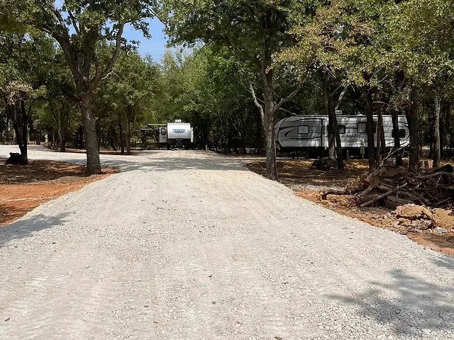 Lake Aquilla RV Park Picture 1