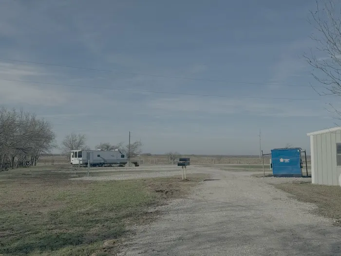 933 RV Park Picture 2