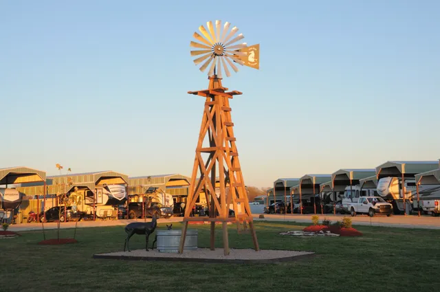 Fox Run RV Living LLC Picture 2