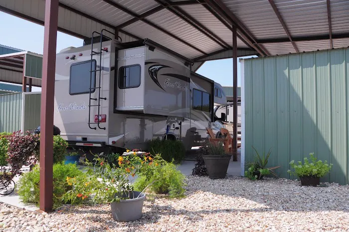 Fox Run RV Living LLC Picture 4