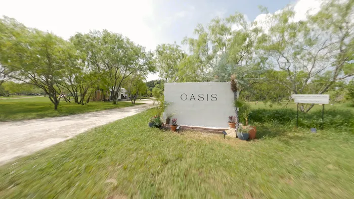 Oasis RV Park & Campground Picture 6