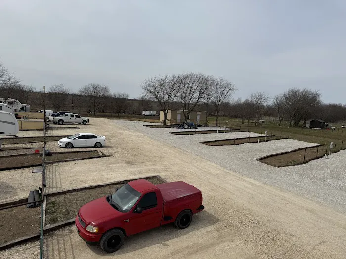 Hill Side RV Park Picture 6