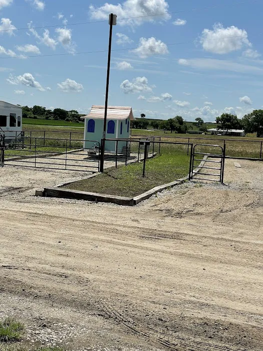 Hill Side RV Park Picture 10