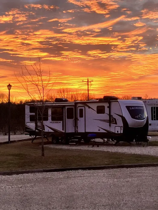 Cottonwood Creek RV Park Picture 2