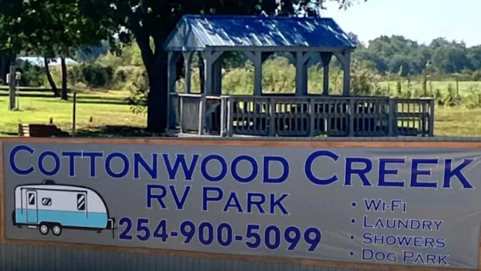 Cottonwood Creek RV Park Picture 8