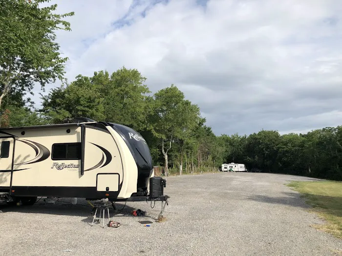 SJ's RV Park Picture 7