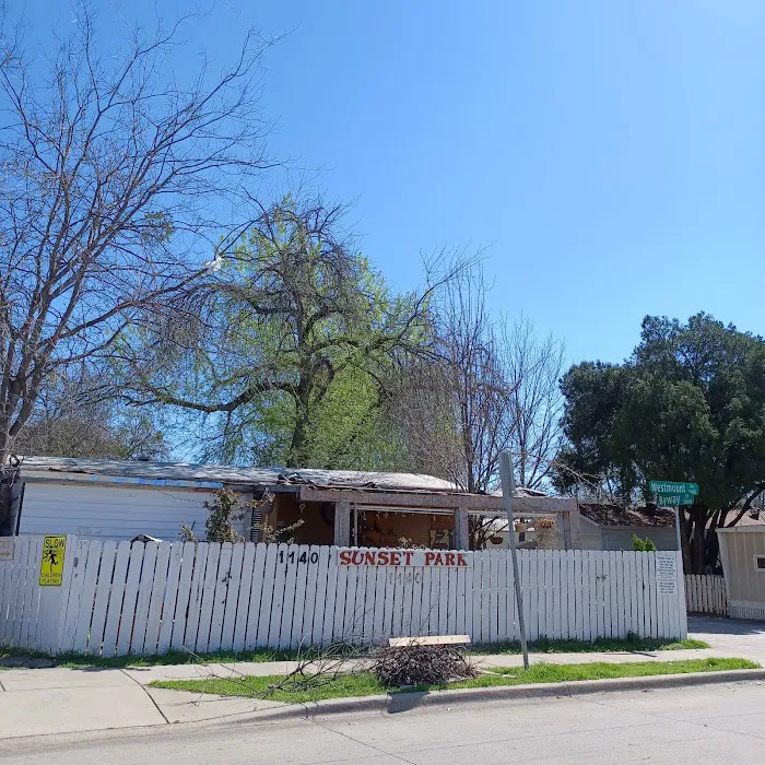 Sunset Mobile Home Park Picture 2