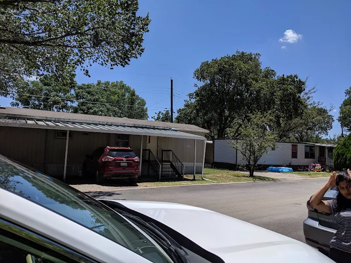 Oak Creek Manufactured Home Community Picture 6