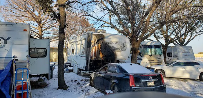 Traders Village RV Park Picture 9