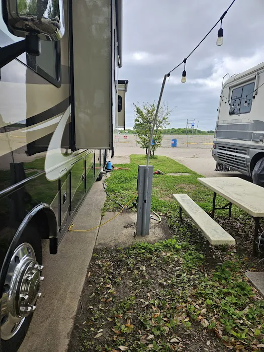 Traders Village RV Park Picture 5