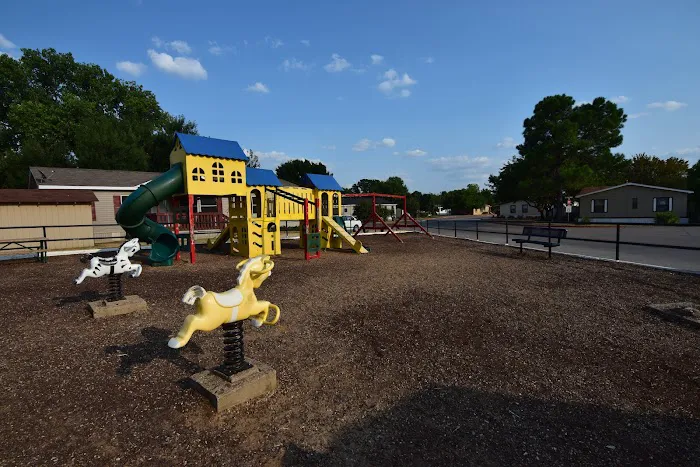 Shady Grove Ranch Manufactured Home Community Picture 5