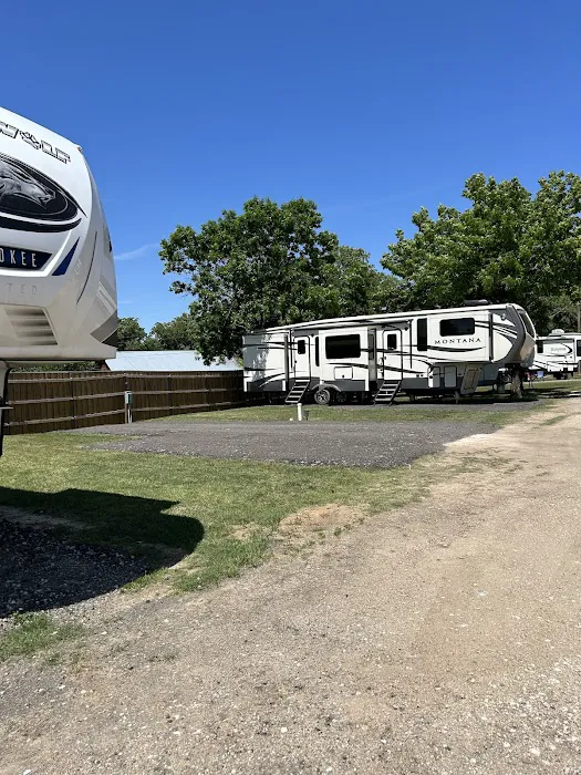 Sipes RV Park Picture 1