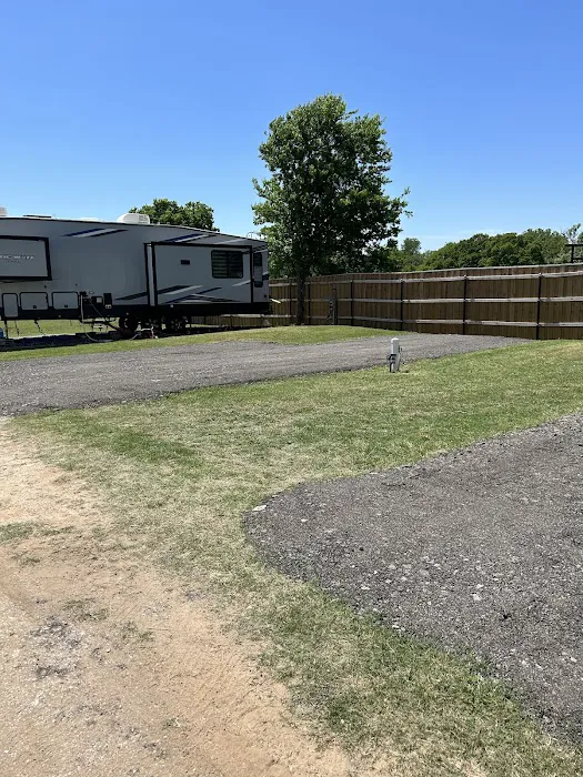 Sipes RV Park Picture 5